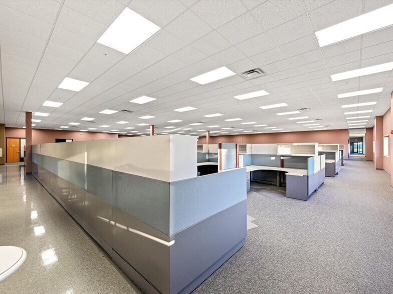 More Photos Of 7495 Chavenelle rd, Dubuque Industrial For Sale