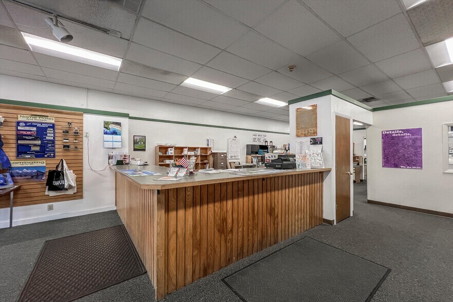 More Photos Of 418-420 Main St, Longmont Storefront For Sale