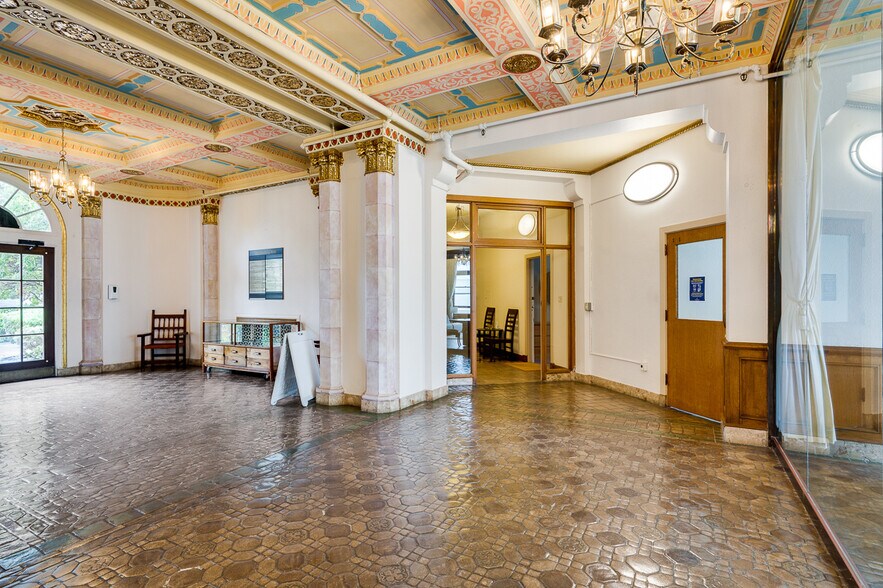 More Photos Of 1801 Bush St, San Francisco Office For Lease