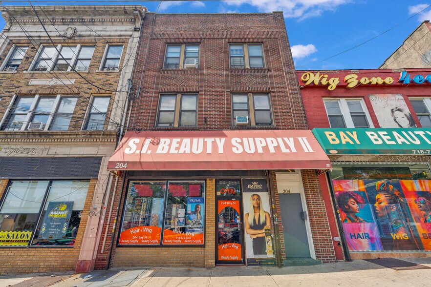 More Photos Of 204 Bay St, Staten Island Storefront Retail Residential For Sale