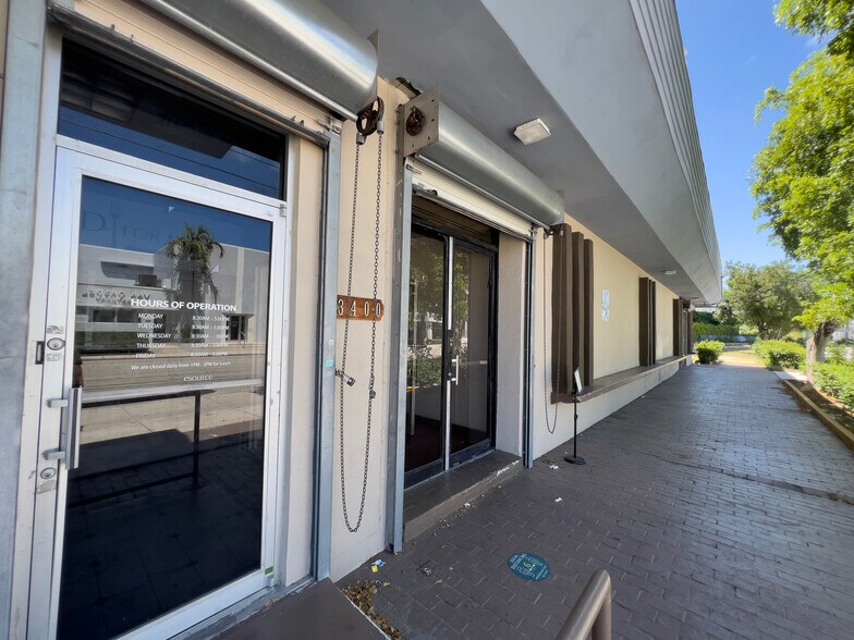 More Photos Of 3400 NE 2nd Ave, Miami Restaurant For Sale
