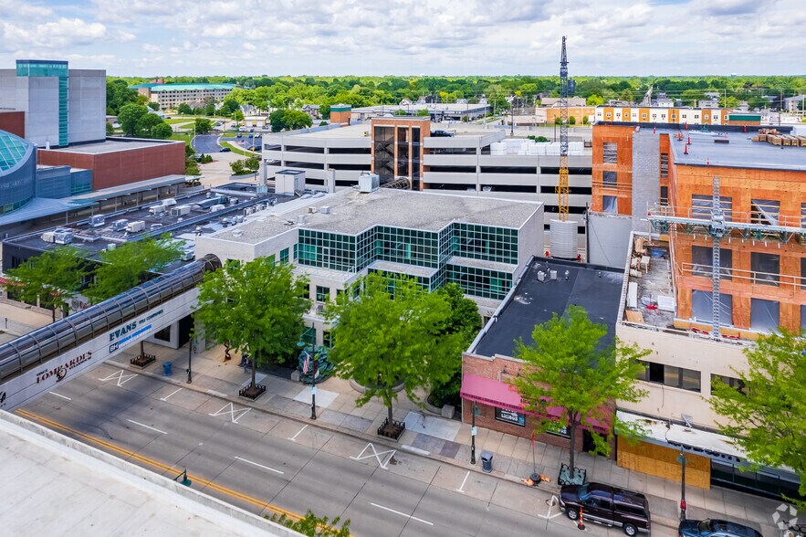 More Photos Of 330 W College Ave, Appleton Office For Lease