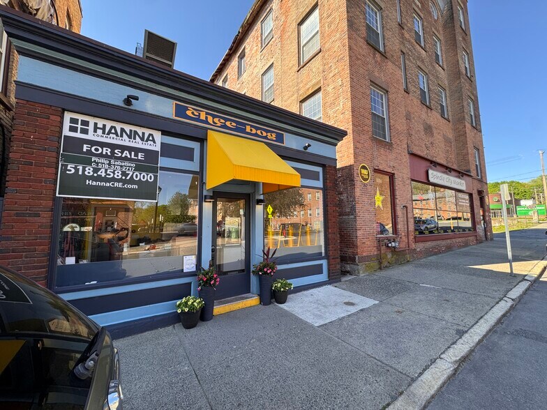 More Photos Of 300 Ontario St, Cohoes Restaurant For Sale