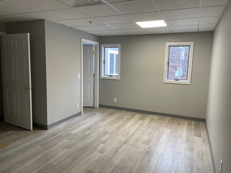 More Photos Of 45 Pond St, Norwell Office For Lease