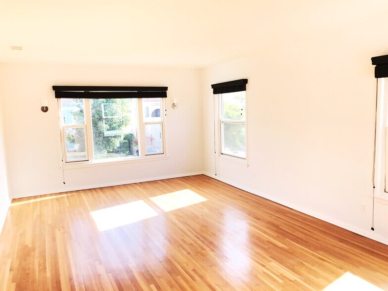 More Photos Of 1257 S Cloverdale Ave, Los Angeles Apartments For Sale