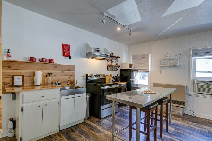 More Photos Of 200 Main St, Downieville Storefront Retail Residential For Sale