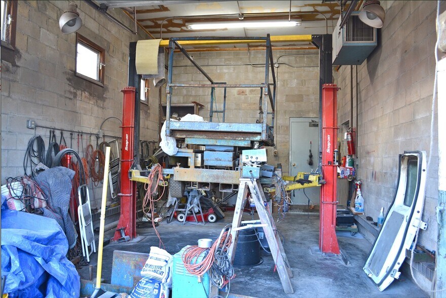 More Photos Of 915 US Highway 1, Avenel Auto Dealership For Sale