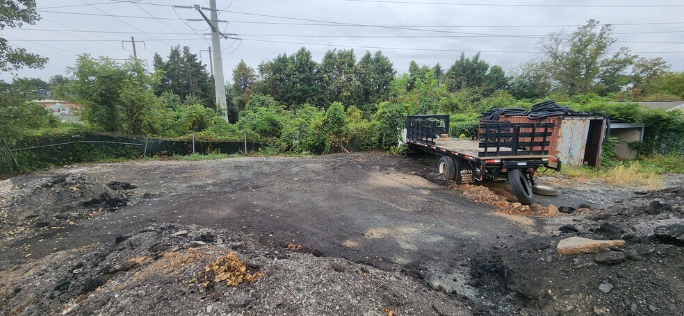 More Photos Of 1225 Old Dorsey Rd, Harmans Warehouse For Lease