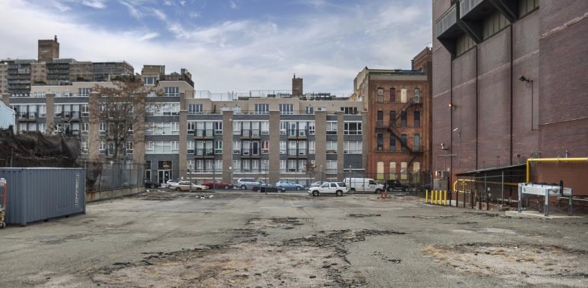 More Photos Of 67 Meserole St, Brooklyn Land For Lease