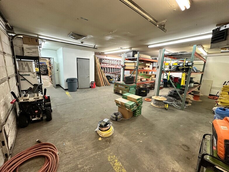 More Photos Of 1504 Fruitvale Blvd, Yakima Freestanding For Lease