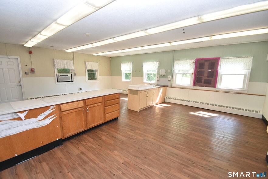 More Photos Of 206 House St, Glastonbury Land For Sale