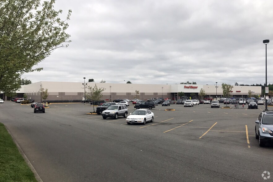 More Photos Of 17526 Meridian N, Puyallup Unknown For Lease