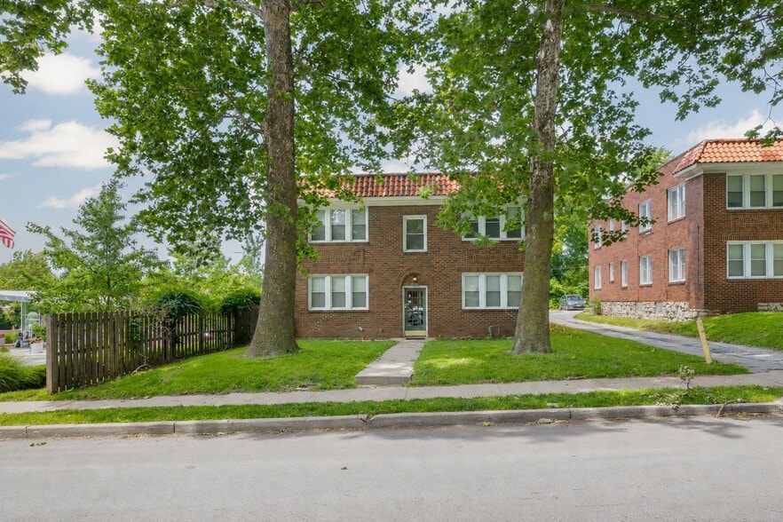 More Photos Of 4240-4244 Holly Street, Kansas City Multifamily For Sale