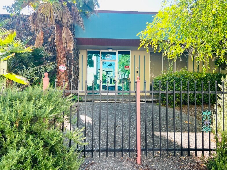 More Photos Of 625-725 San Aleso Ave, Sunnyvale Light Distribution For Lease