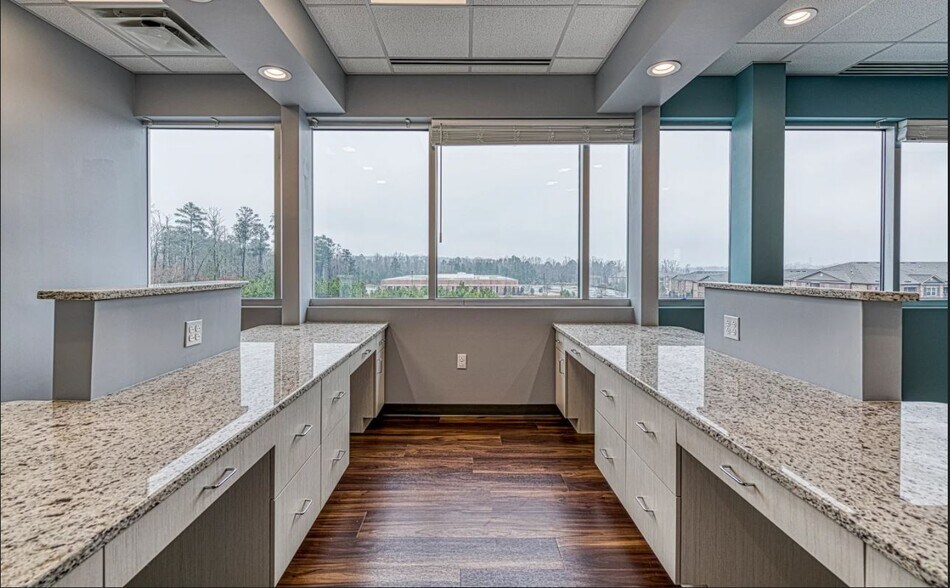 More Photos Of 11009 Ingleside Pl, Raleigh Medical For Lease