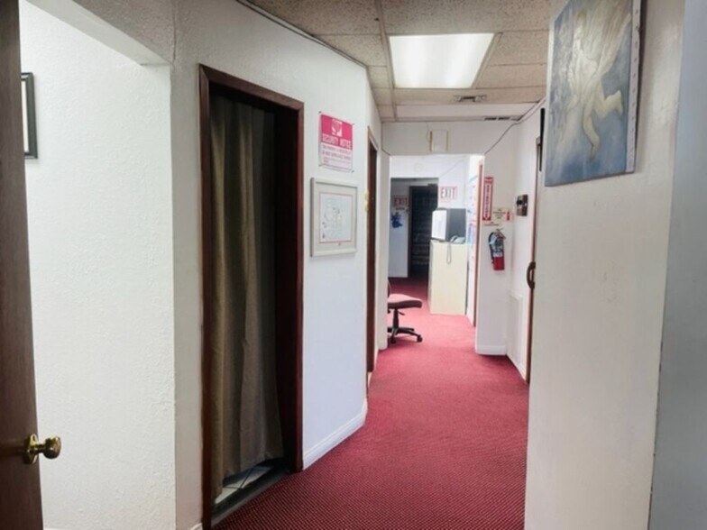 More Photos Of 1033 E 4th St, Ontario Medical For Lease