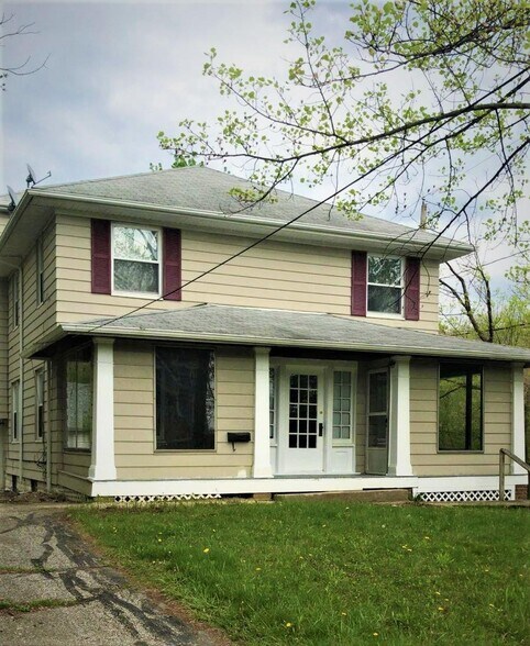 More Photos Of , Bedford Specialty For Sale