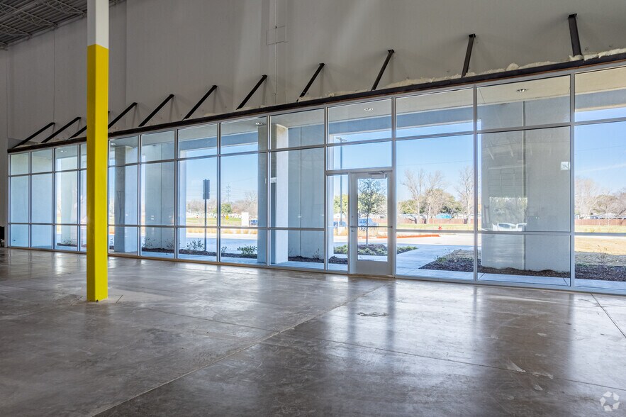 More Photos Of 1207 Farmers Rd, Grand Prairie Warehouse For Sale
