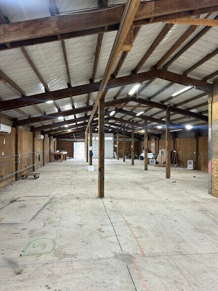 More Photos Of 104 NE 194th St, Ridgefield Contractor Storage Yard For Lease