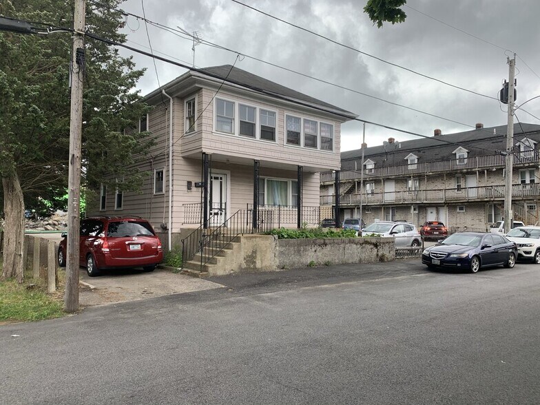 More Photos Of 643-653 East Ave, Warwick Storefront Retail Residential For Sale
