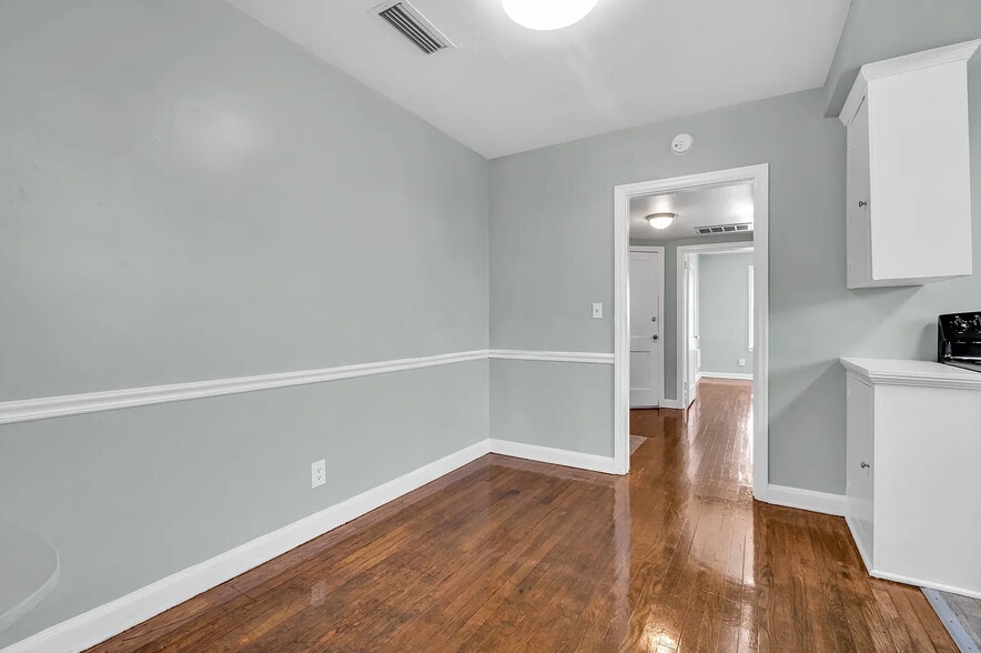 More Photos Of 2338 Oak St, Jacksonville Apartments For Sale