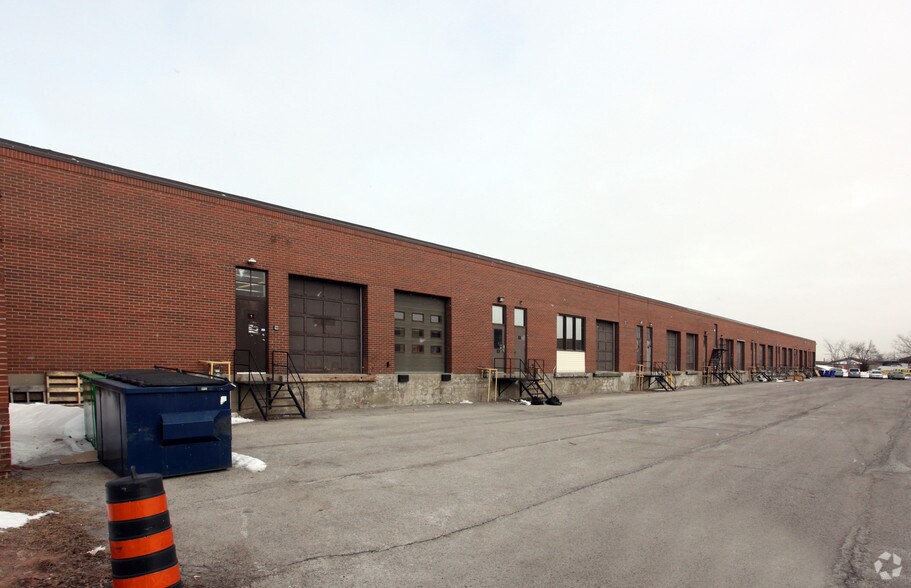 More Photos Of 1121 Invicta Dr, Oakville Light Distribution For Lease