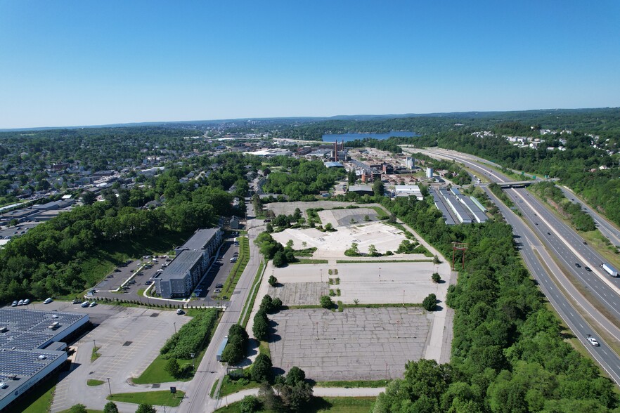 More Photos Of 135 Brooks St, Worcester Warehouse For Lease