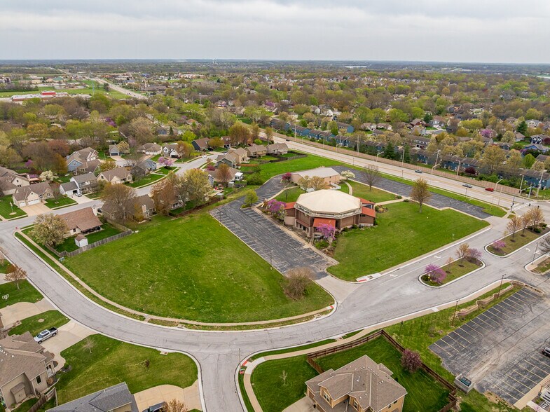 More Photos Of 800 SW 150 Hwy, Lee's Summit Office For Sale