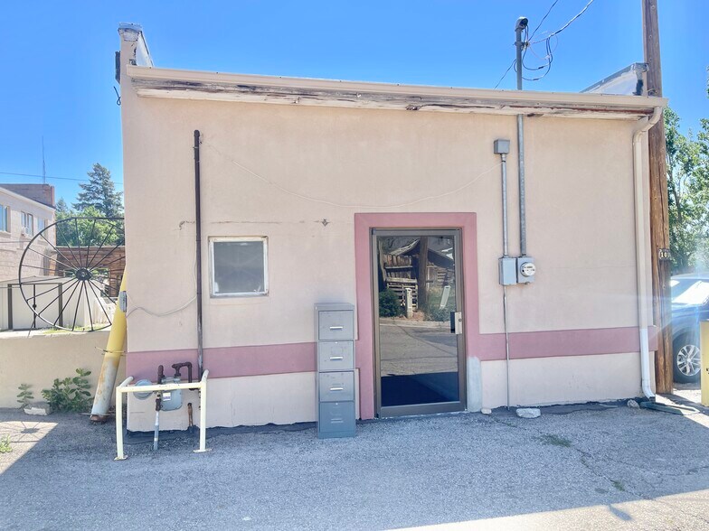 More Photos Of 156 S Main St, Monticello Restaurant For Sale