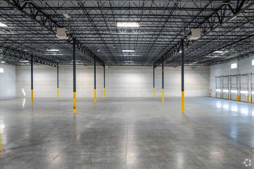 More Photos Of 7450 Clayton St, Denver Warehouse For Lease