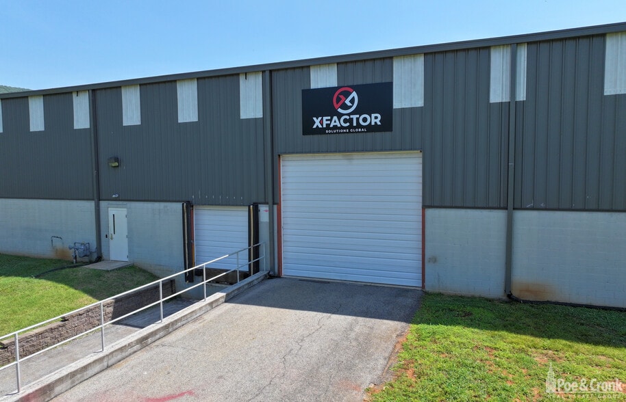 More Photos Of 70 Douglas Way, Natural Bridge Station Warehouse For Sale