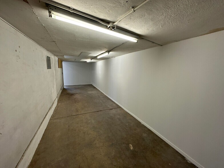 More Photos Of 5300-5328 Long Beach Blvd, Long Beach Storefront Retail Office For Lease