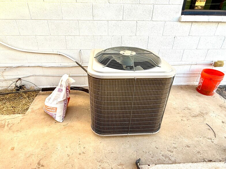 More Photos Of 2800 W Wall St, Midland Auto Dealership For Sale