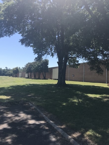 More Photos Of 1649 Pearman Dairy Rd, Anderson Warehouse For Lease