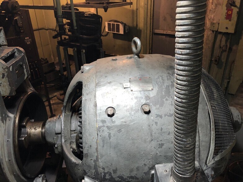 More Photos Of 1961 Base Ave, Springfield Industrial For Sale