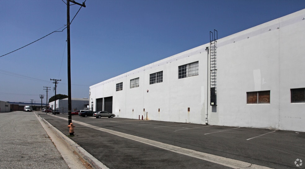More Photos Of 6413 Bandini Blvd, Commerce Warehouse For Lease