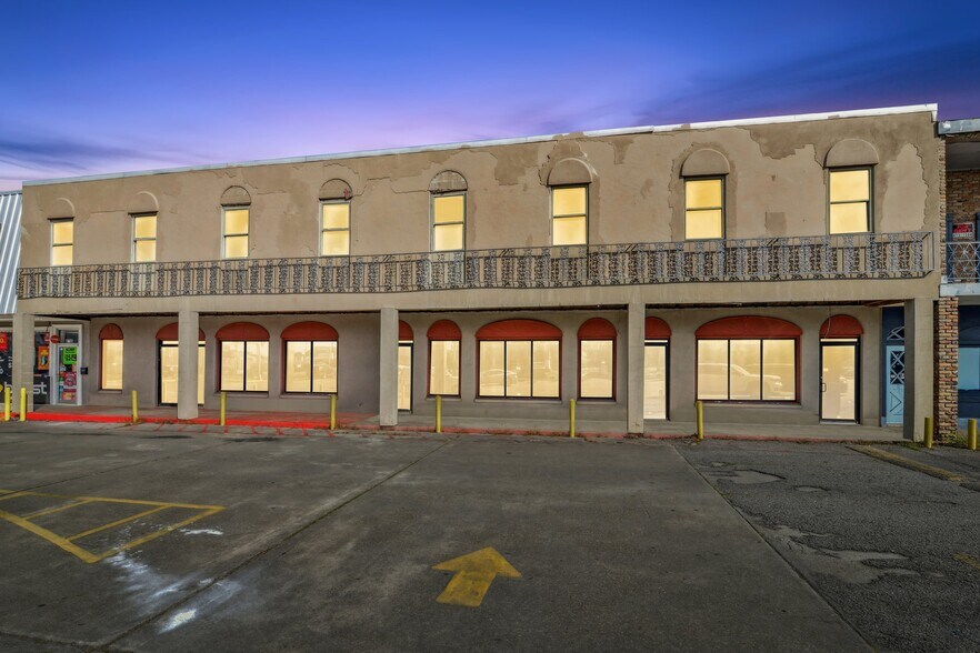 Primary Photo Of 8717 W Judge Perez Dr, Chalmette Office For Sale