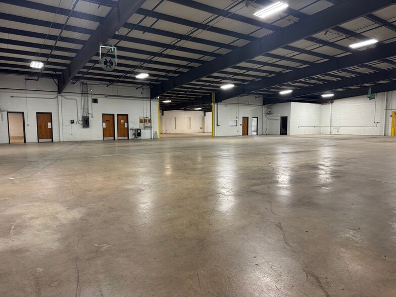 More Photos Of 1190 Old Belt Way, Rural Hall Manufacturing For Lease
