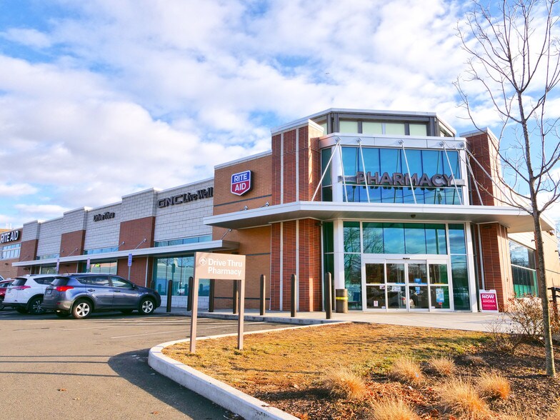 More Photos Of 249 Legion Ave, New Haven Drugstore For Lease