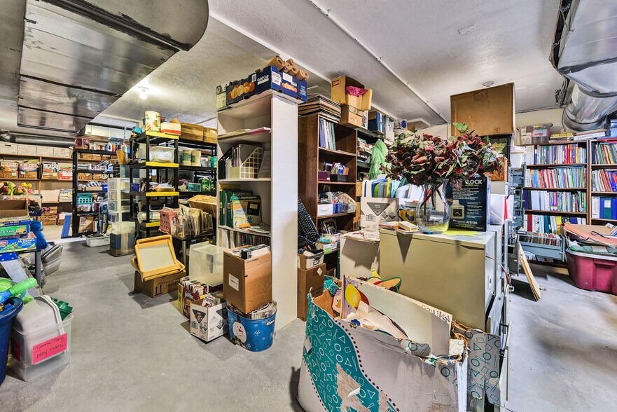 More Photos Of 2563 S Five Mile Ave, Boise Office Residential For Sale