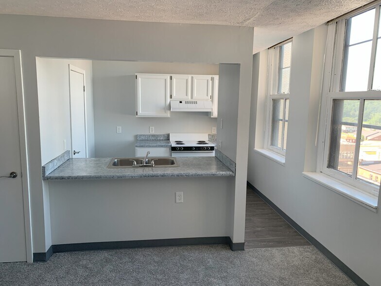 More Photos Of 59 Lincoln Way E, Massillon Apartments For Lease