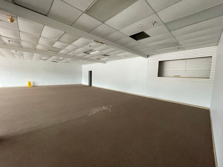 More Photos Of 111-281 US 131, Three Rivers Unknown For Lease