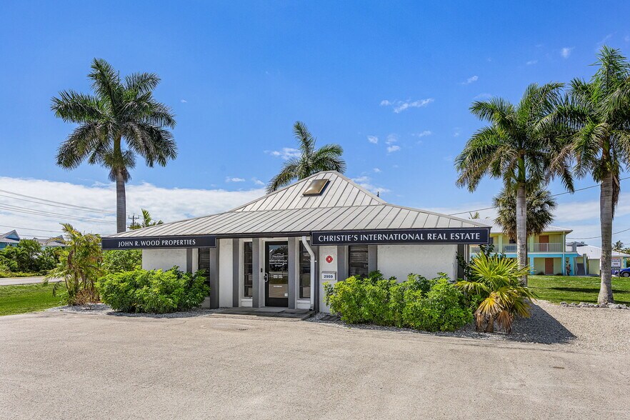 More Photos Of 2959 Oleander St, Saint James City Office For Sale