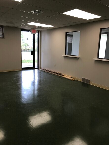 More Photos Of 4520 Oberlin Ave, Lorain Medical For Sale