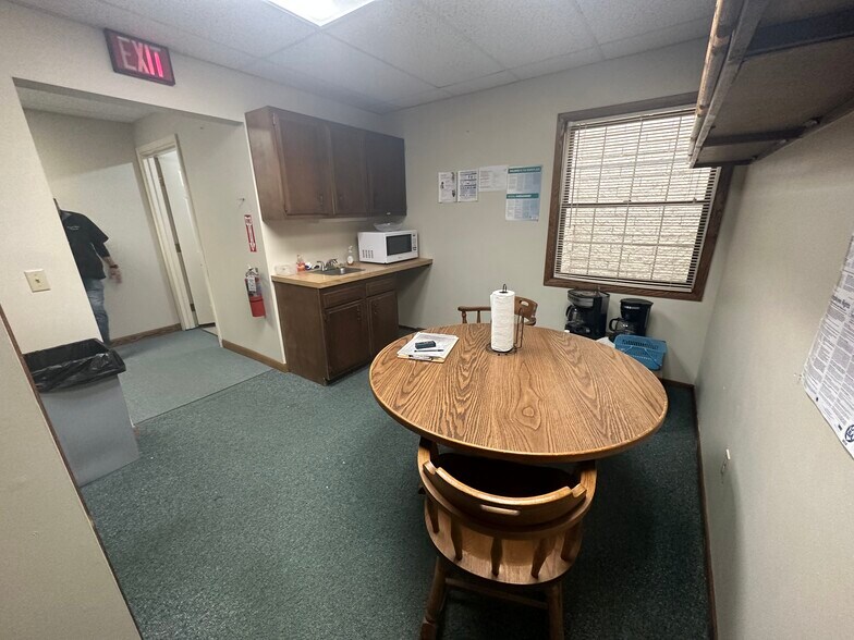 More Photos Of 4780-4810 Munson St NW, Canton Office For Sale