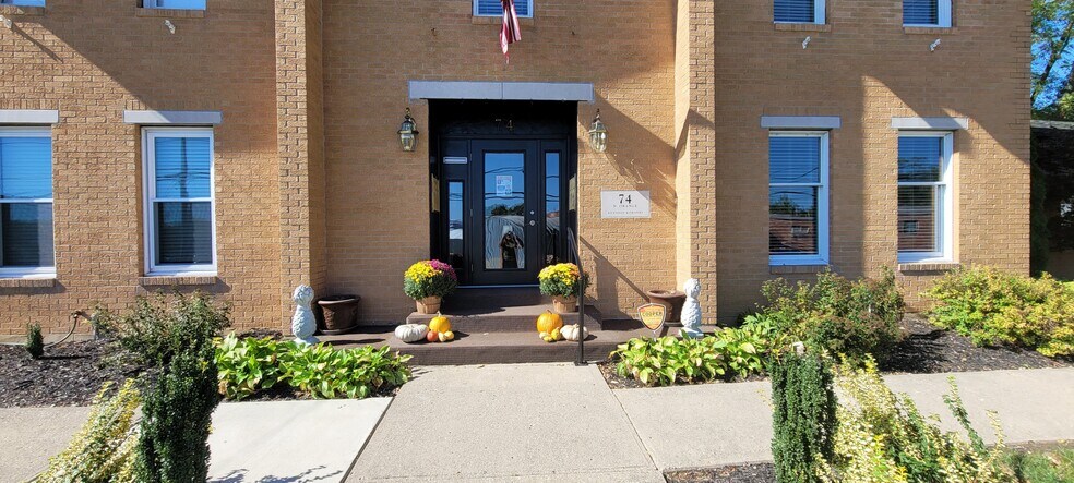 More Photos Of 74 N Orange St, Xenia Medical For Lease