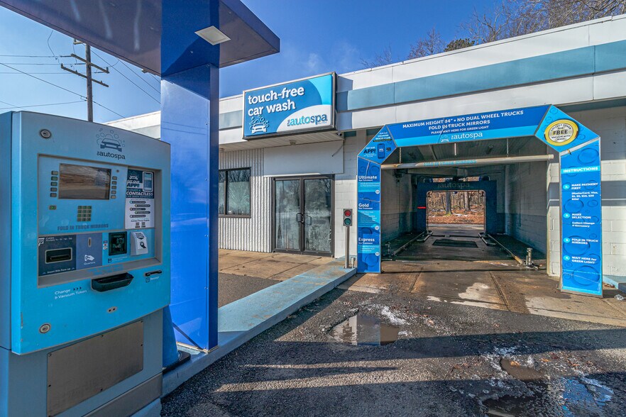 More Photos Of 516 14th st, West Point Carwash For Sale