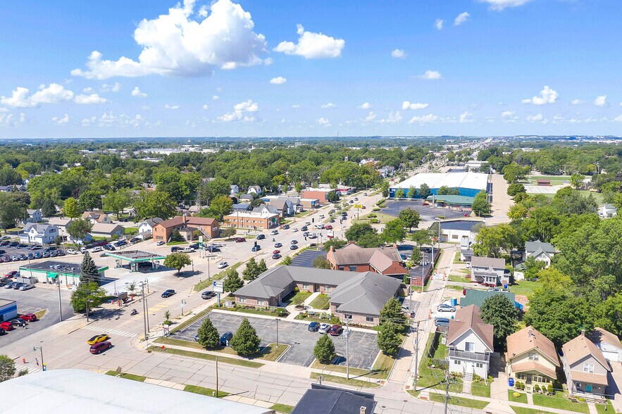 More Photos Of 900 W College Ave, Appleton Office For Lease