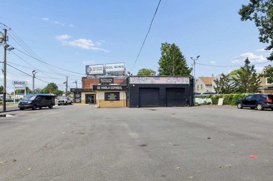 More Photos Of 120-140 US Highway 46, Little Ferry Auto Dealership For Lease
