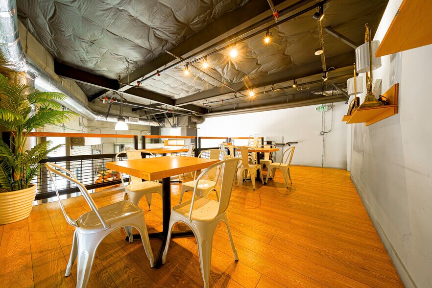 More Photos Of 921 Crocker St, Los Angeles Storefront Retail Office For Sale